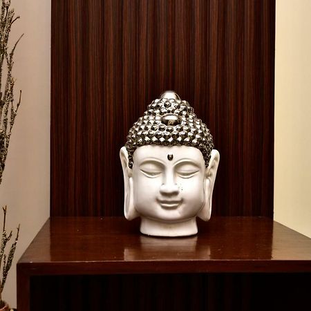 2Bhk Comfortable Furnished Serviced Apartments In Hauz Khas - Woodpecker Apartments New Delhi Exterior photo