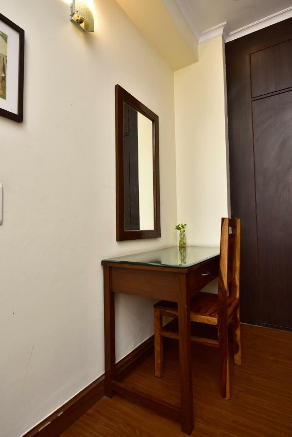 2Bhk Comfortable Furnished Serviced Apartments In Hauz Khas - Woodpecker Apartments New Delhi Exterior photo