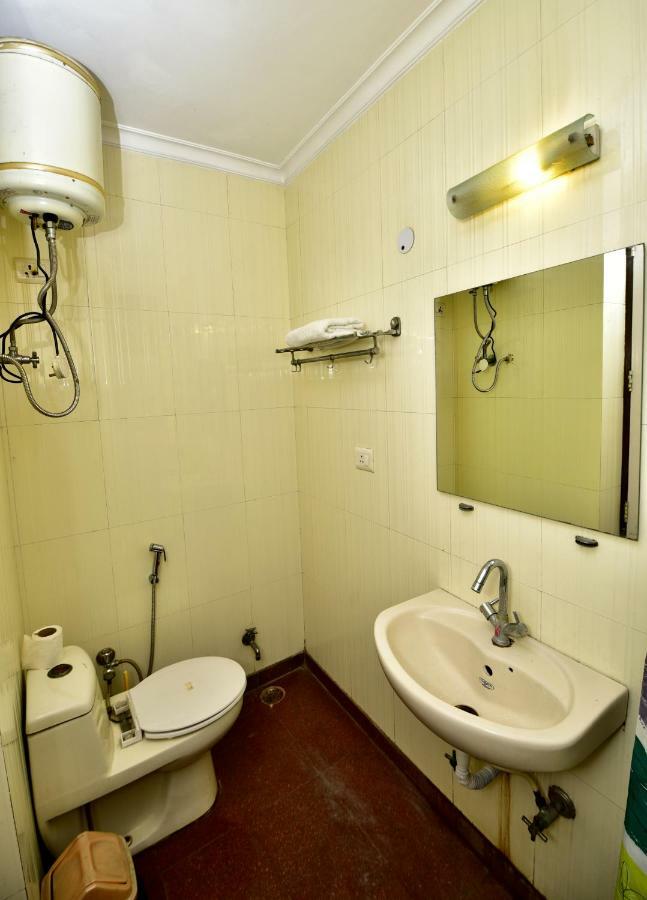 2Bhk Comfortable Furnished Serviced Apartments In Hauz Khas - Woodpecker Apartments New Delhi Exterior photo