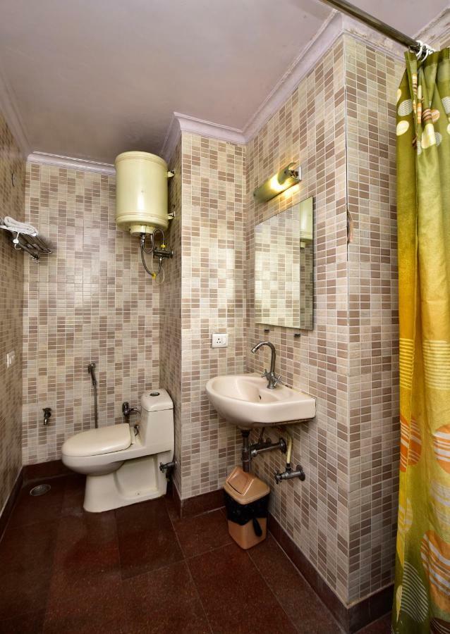 2Bhk Comfortable Furnished Serviced Apartments In Hauz Khas - Woodpecker Apartments New Delhi Exterior photo